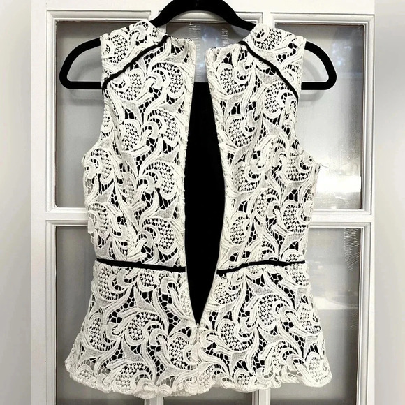 Anthropologie | Maeve | Scrolling Lace Peplum Top Sleeveless Blouse Size 2 XS - Picture 5 of 11